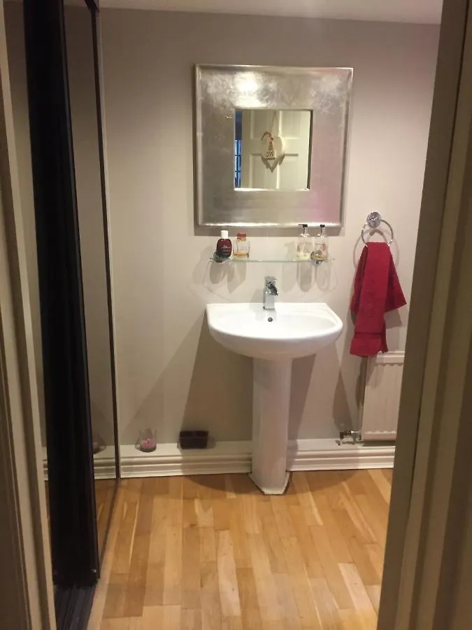 Wilmslow Airbnb Homestay